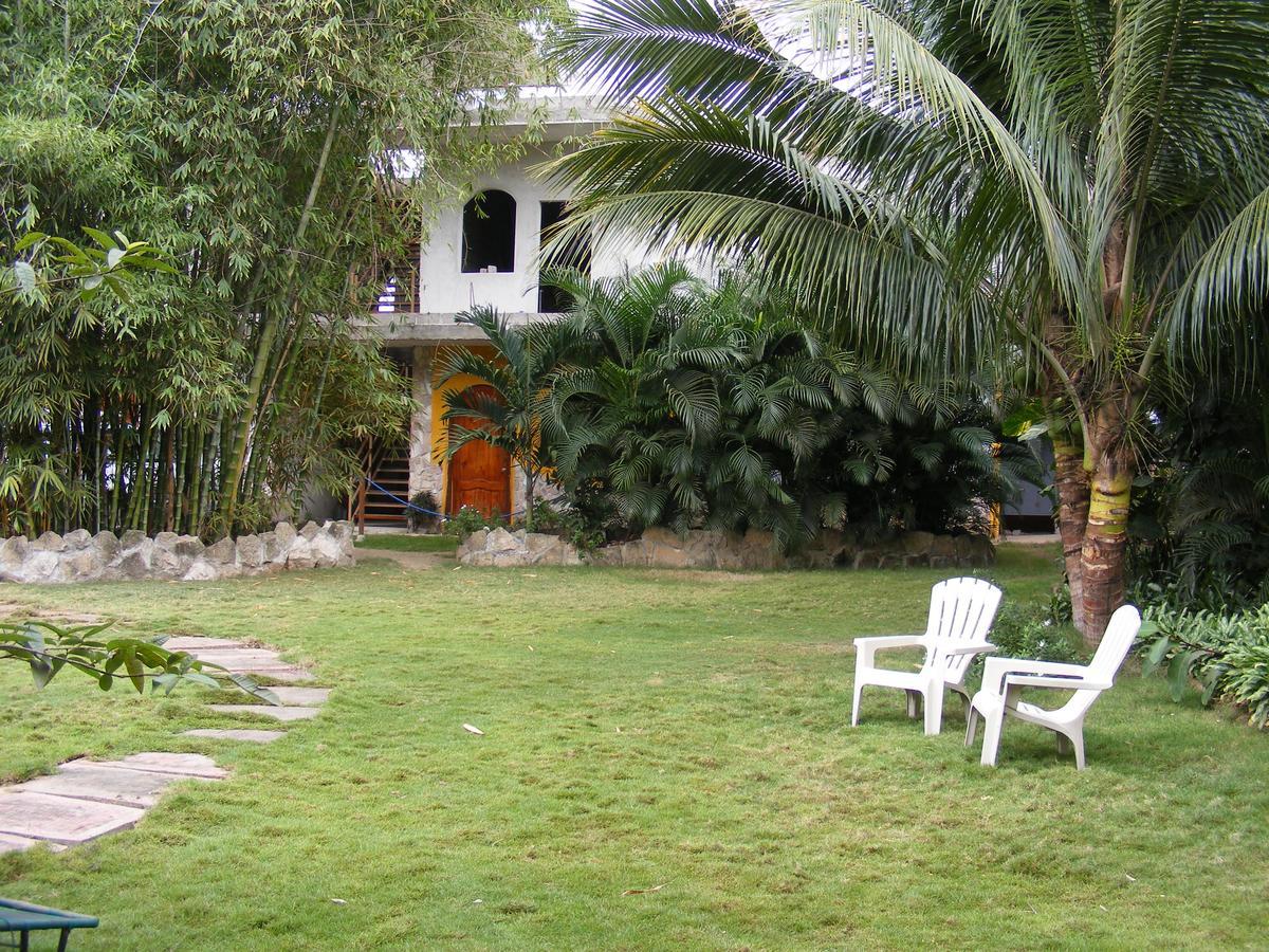 Hostal Maxima Puerto López Eksteriør bilde